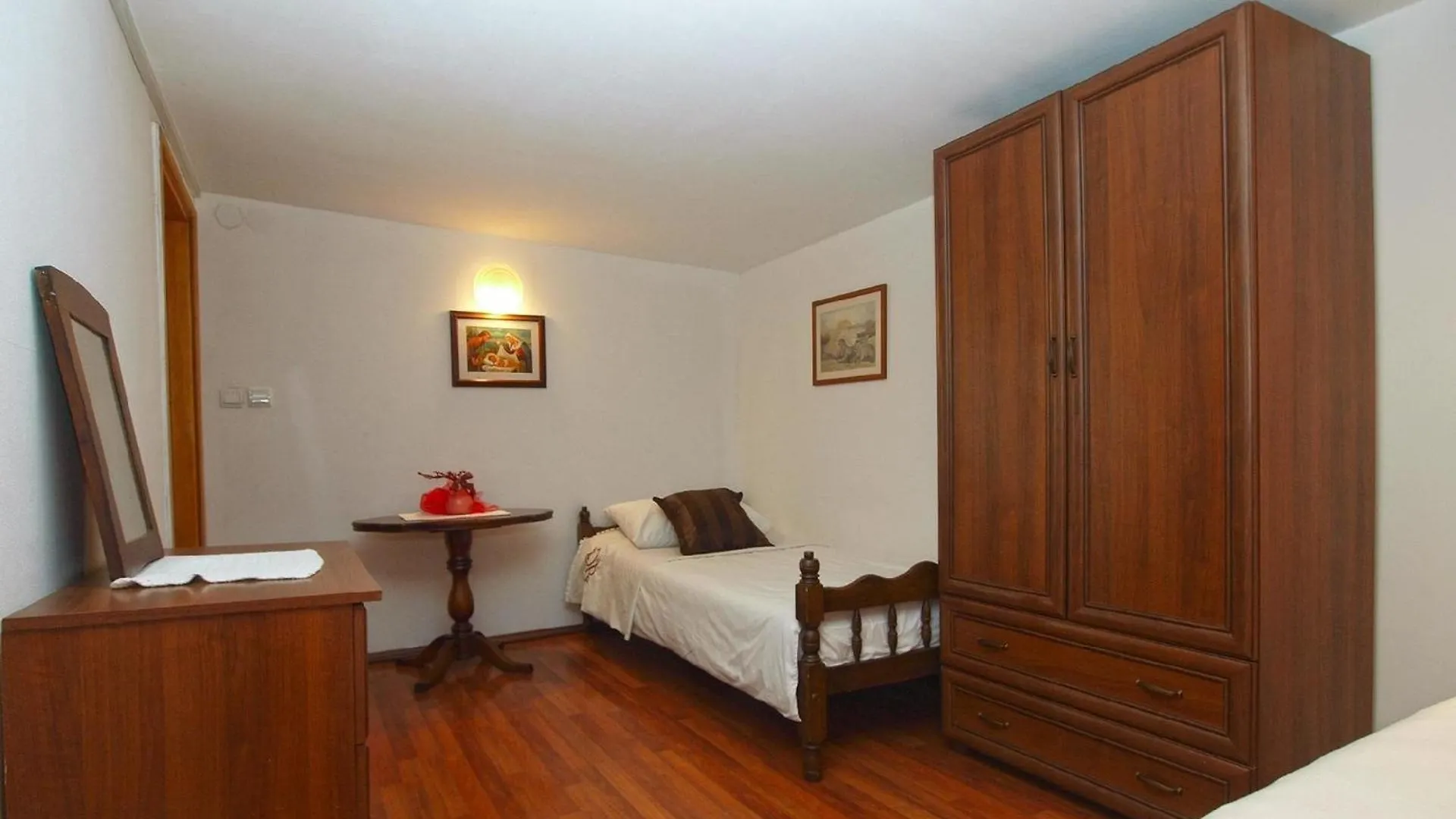 Ferienwohnung Fuer 3 Personen Ca 34 Qm In Banjole, Istrien Istrische Riviera Croatia